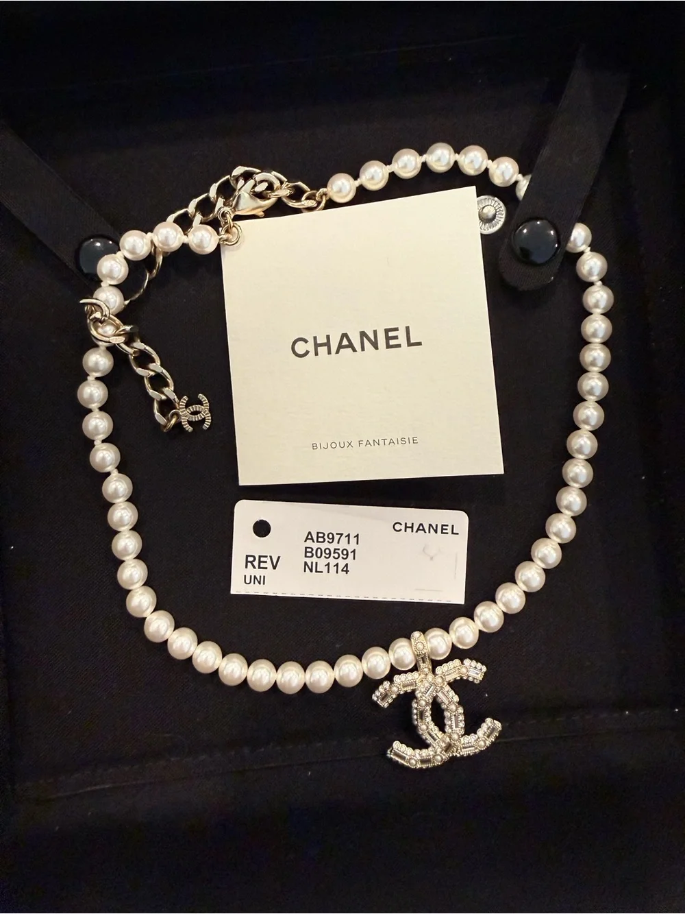 CHANEL Pearl Necklace with Crystal-Studded CC Pendant - White & silver